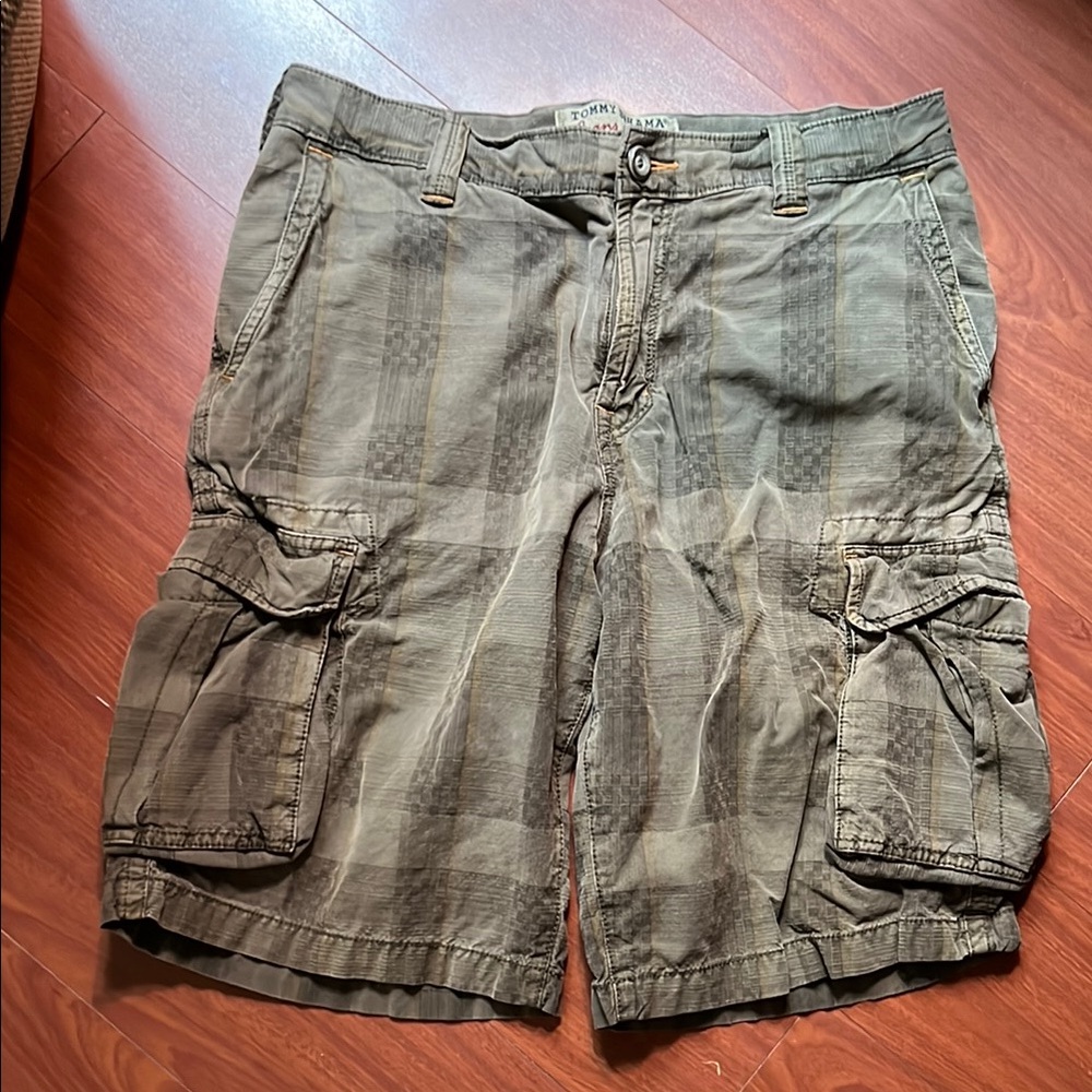 Tommy Bahama Green plaid Cargo Shorts‎ Classic Cotton Comfort size 33
